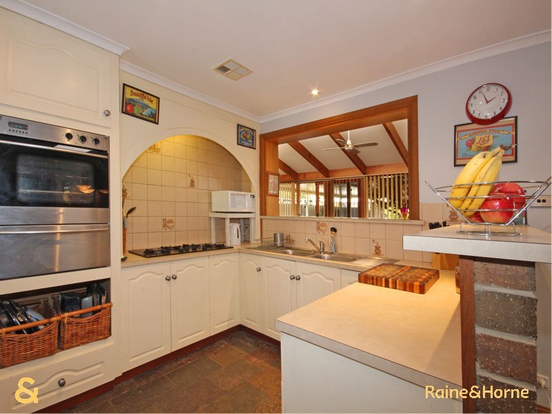 1 Warilda Crescent, Hallett Cove SA 5158