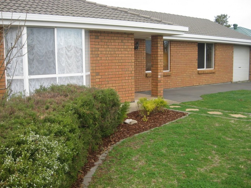 14 Lennon Drive, Woodcroft SA 5162
