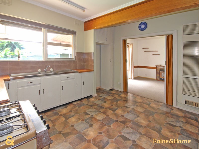 9 Roger Road, Morphett Vale SA 5162