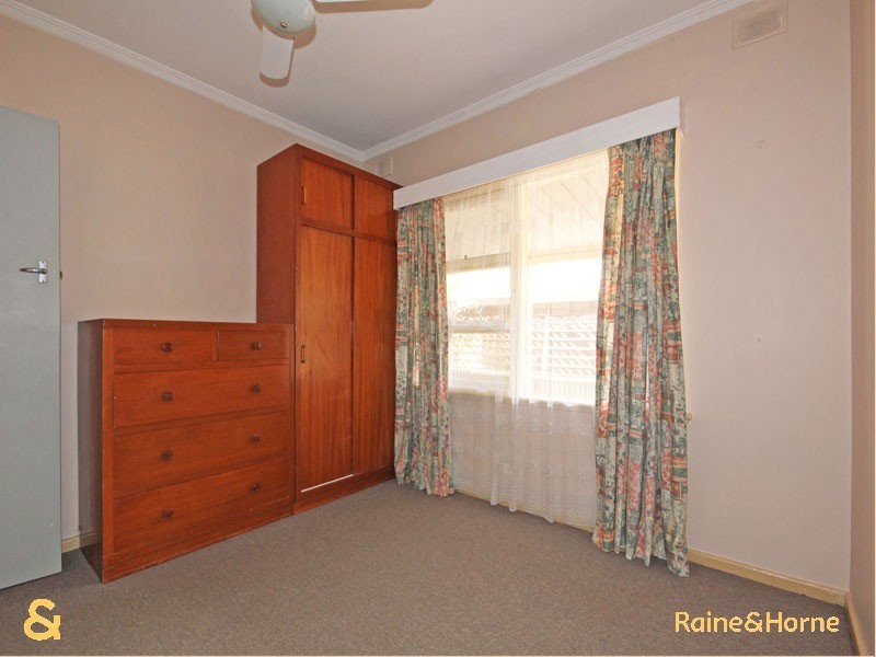 9 Roger Road, Morphett Vale SA 5162