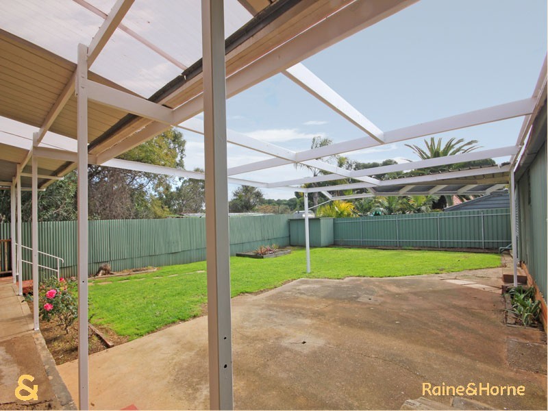 9 Roger Road, Morphett Vale SA 5162