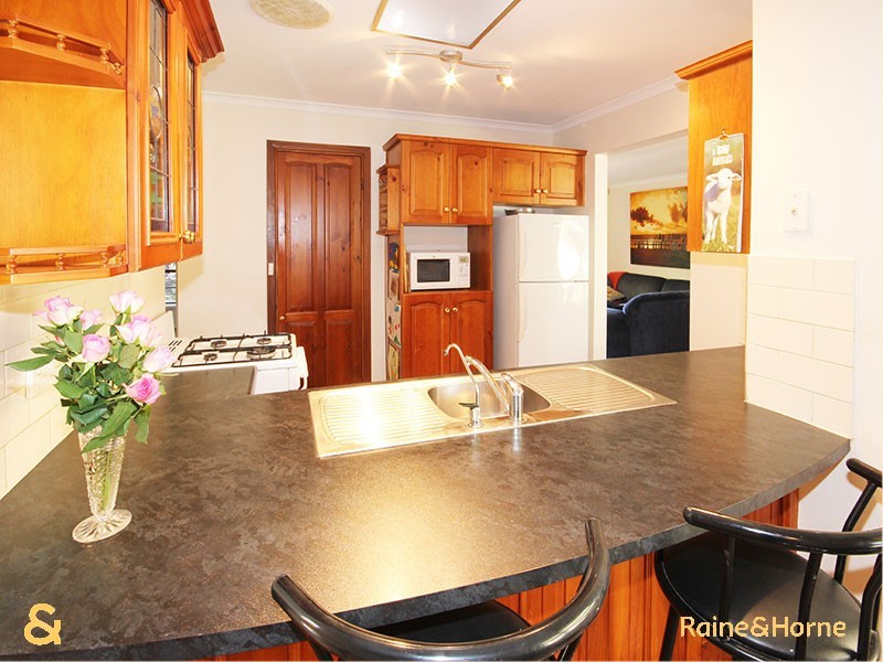 12 Warburton Drive, Woodcroft SA 5162