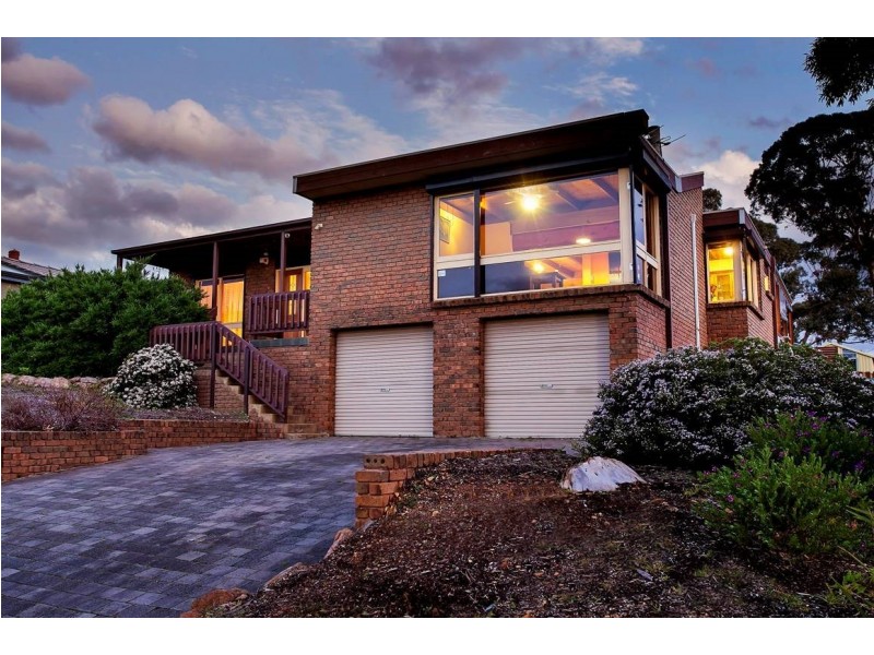 6 McHarg Road, Happy Valley SA 5159