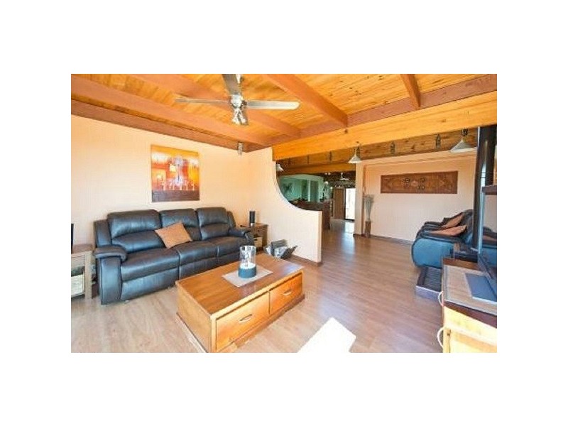 6 McHarg Road, Happy Valley SA 5159