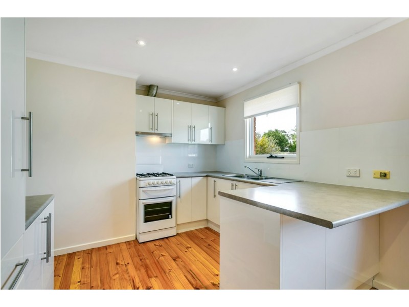 6 Lindsay Drive, Morphett Vale SA 5162