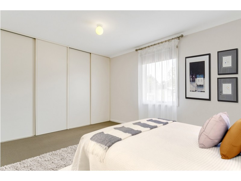 6 Lindsay Drive, Morphett Vale SA 5162