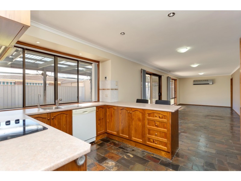 9 Holmeswood Court, Onkaparinga Hills SA 5163