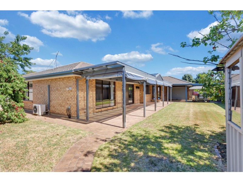 9 Holmeswood Court, Onkaparinga Hills SA 5163