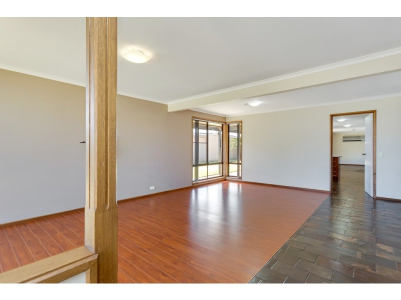 9 Holmeswood Court, Onkaparinga Hills SA 5163