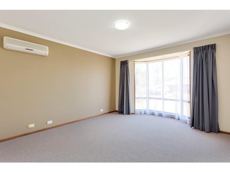 9 Holmeswood Court, Onkaparinga Hills SA 5163