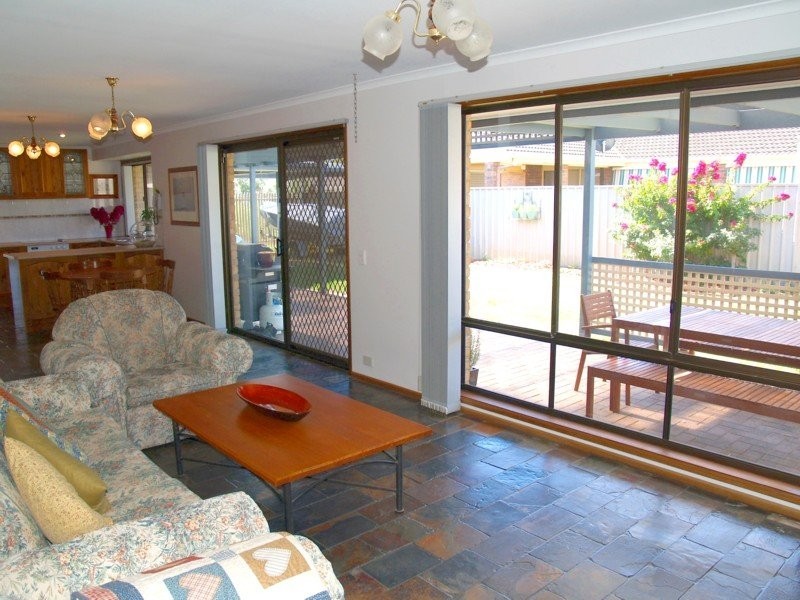 9 Holmeswood Court, Onkaparinga Hills SA 5163