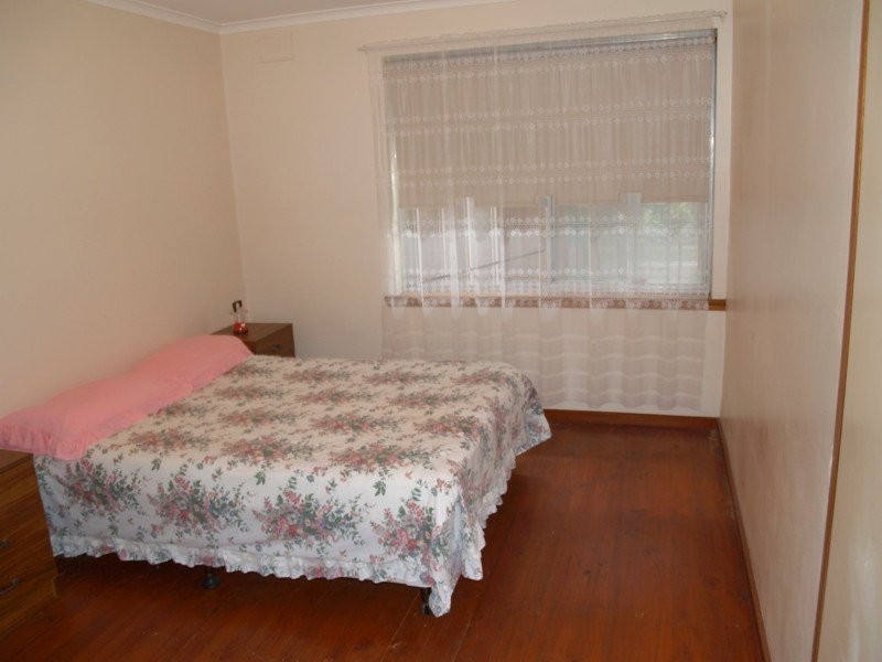 12 Haseldene Drive, Christie Downs SA 5164
