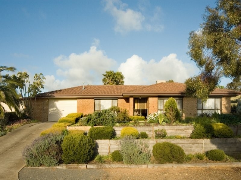 2 Saddler Court, Onkaparinga Hills SA 5163