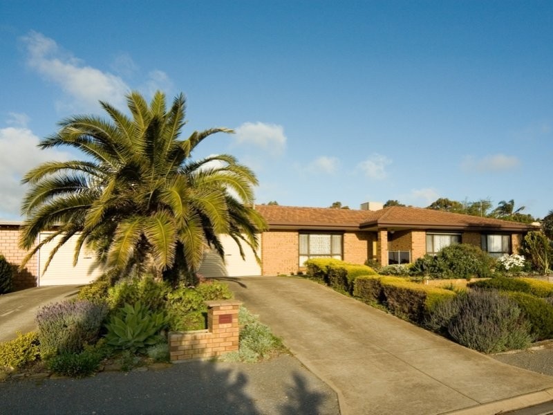 2 Saddler Court, Onkaparinga Hills SA 5163