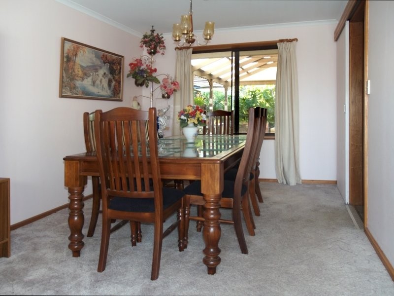 2 Saddler Court, Onkaparinga Hills SA 5163