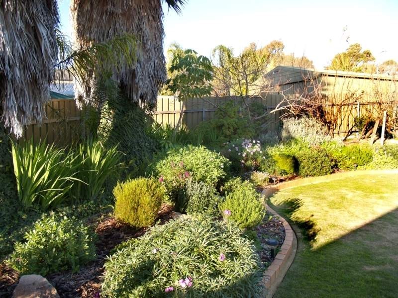 2 Saddler Court, Onkaparinga Hills SA 5163