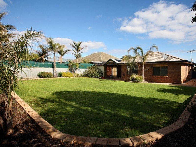 14 Gilbert Road, Christies Beach SA 5165