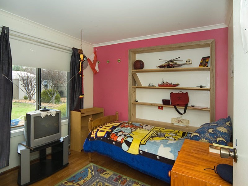 24 Brookland Valley Drive, Woodcroft SA 5162