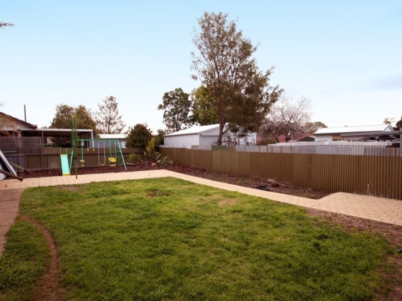 13 Dalkeith Avenue, Morphett Vale SA 5162
