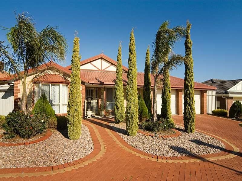 15 Carlisle Court, Hallett Cove SA 5158