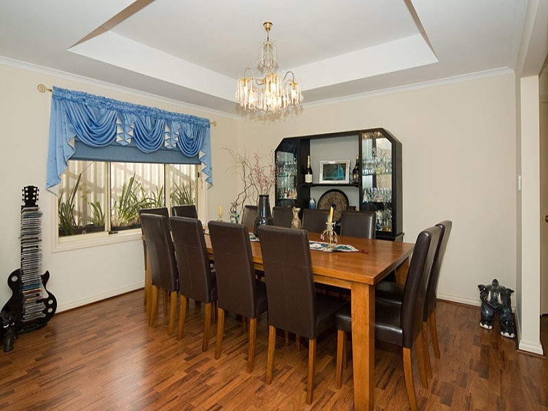 15 Carlisle Court, Hallett Cove SA 5158
