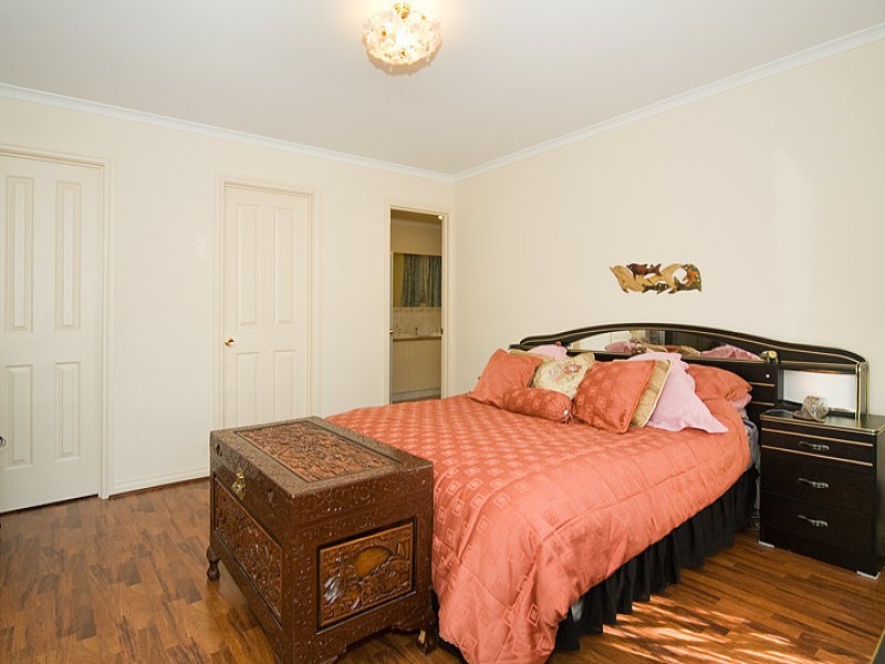 15 Carlisle Court, Hallett Cove SA 5158