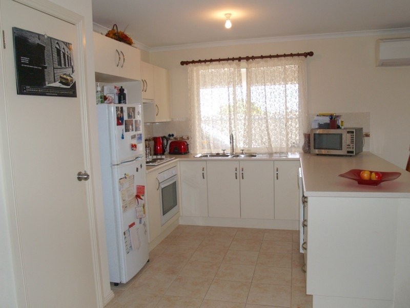 4 Sandy Lane, Hackham SA 5163