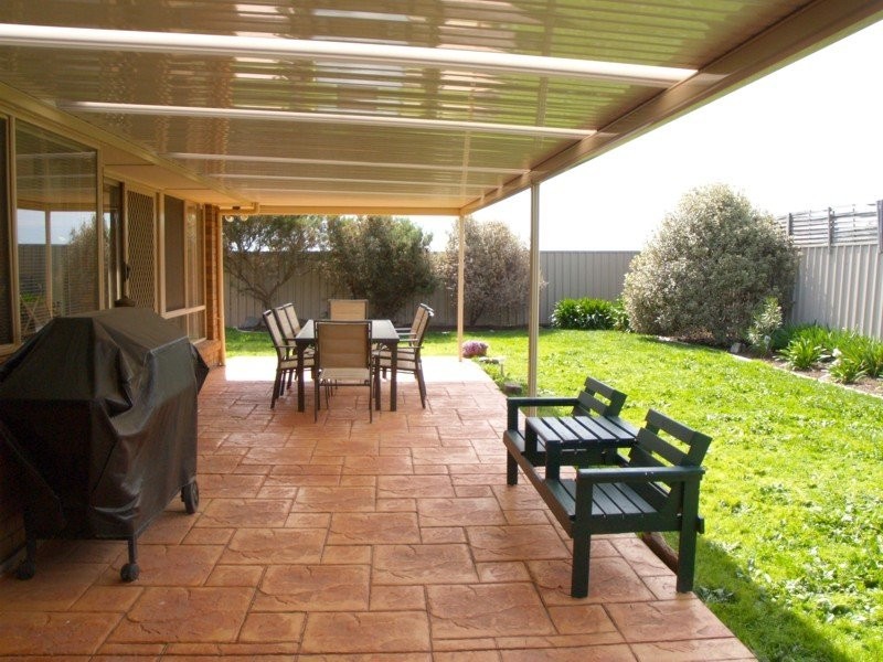 1 Aloisi Court, Woodcroft SA 5162