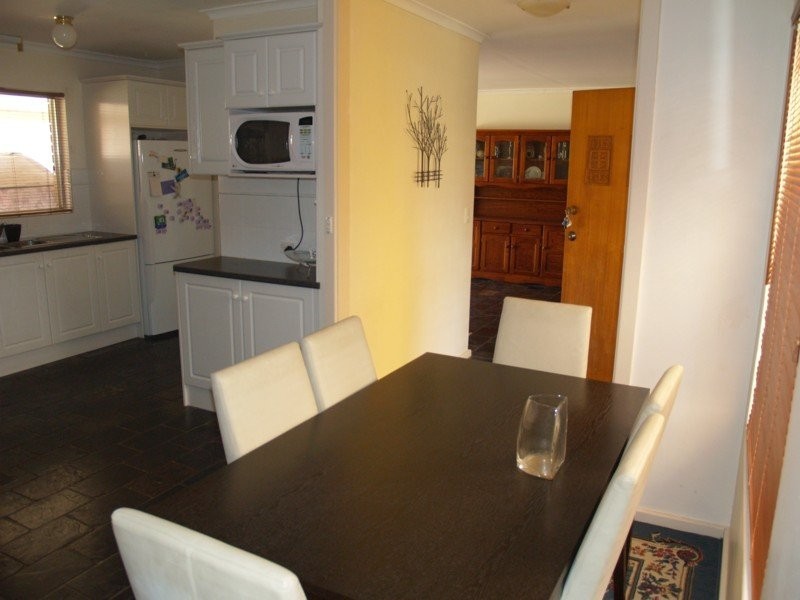 49 Trim Crescent, Old Noarlunga SA 5168