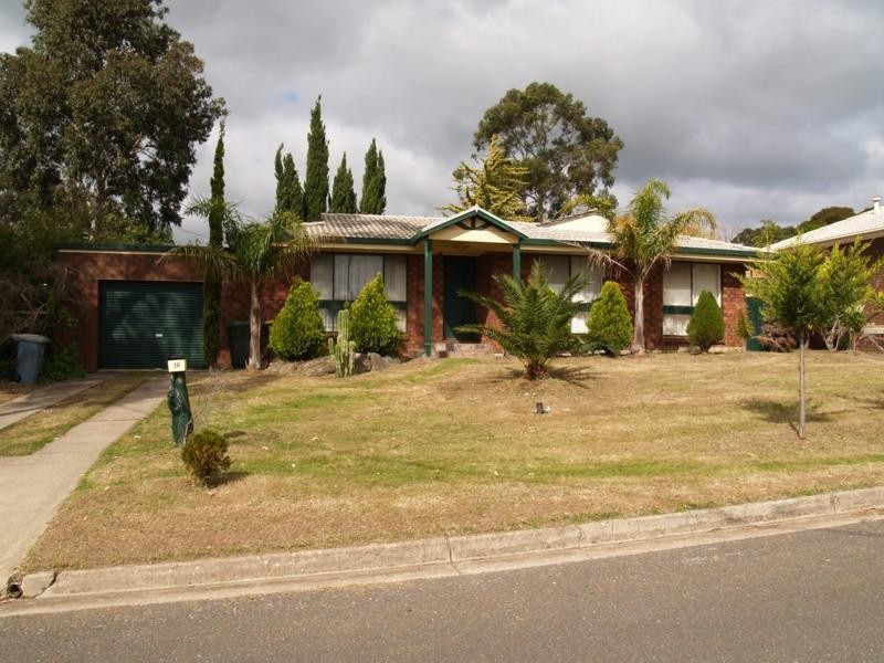 16 Tangara Drive, Aberfoyle Park SA 5159