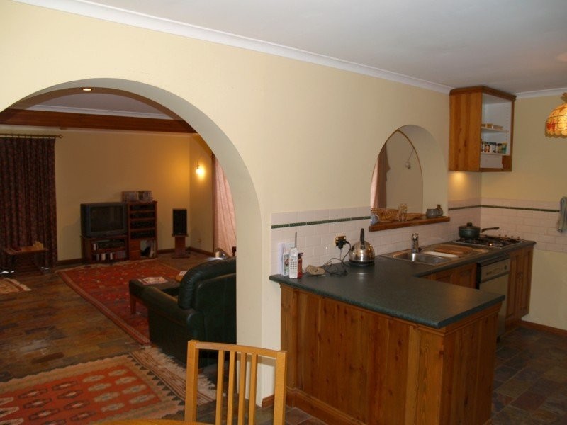 16 Tangara Drive, Aberfoyle Park SA 5159