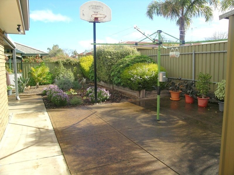 19 Fisher Avenue, Trott Park SA 5158