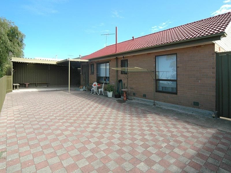 30 Moorong Road, O’sullivan Beach SA 5166