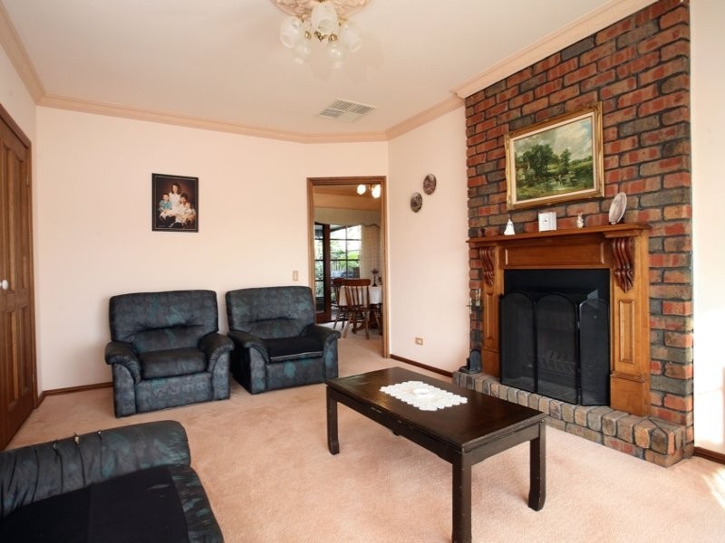 16 Lapwing Street, Hallett Cove SA 5158