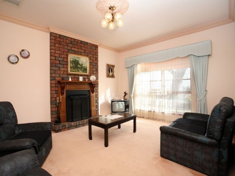 16 Lapwing Street, Hallett Cove SA 5158