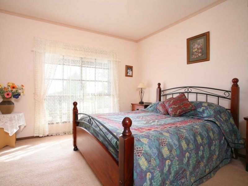 16 Lapwing Street, Hallett Cove SA 5158