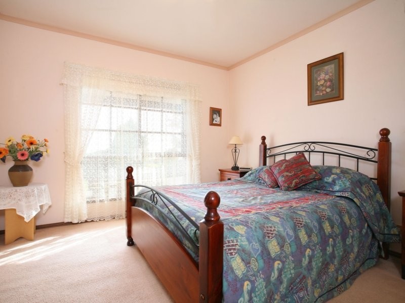 16 Lapwing Street, Hallett Cove SA 5158