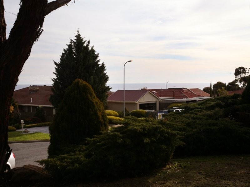 16 Lapwing Street, Hallett Cove SA 5158