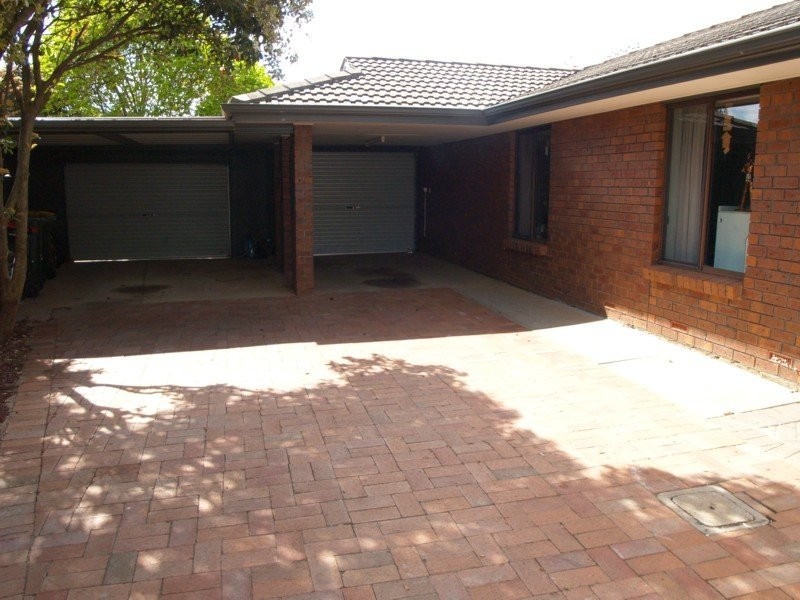 6 McCarthy Avenue, Morphett Vale SA 5162