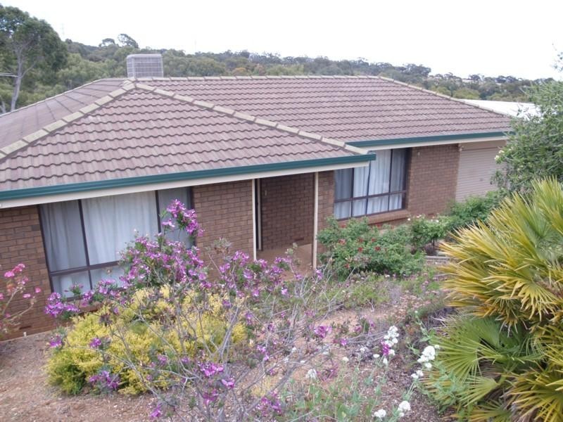 12 Vaucluse Drive, Happy Valley SA 5159