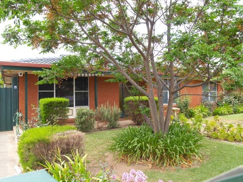 4 Throw Street, Aldinga Beach SA 5173