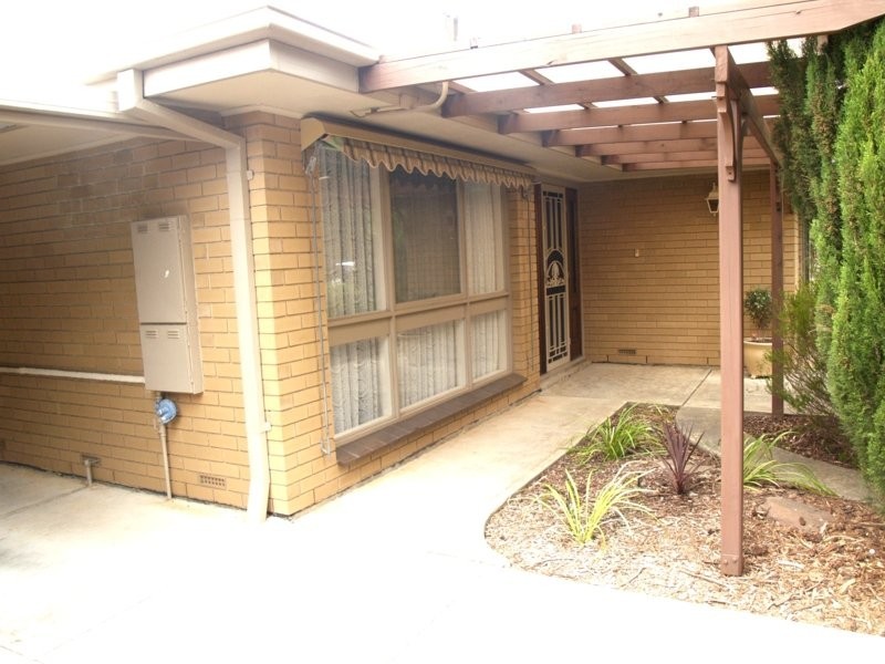 10 Hammond Avenue, Morphett Vale SA 5162