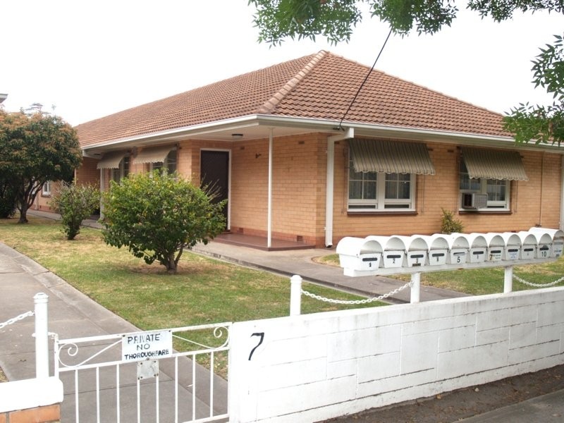 9 Preston Avenue, Brighton SA 5048