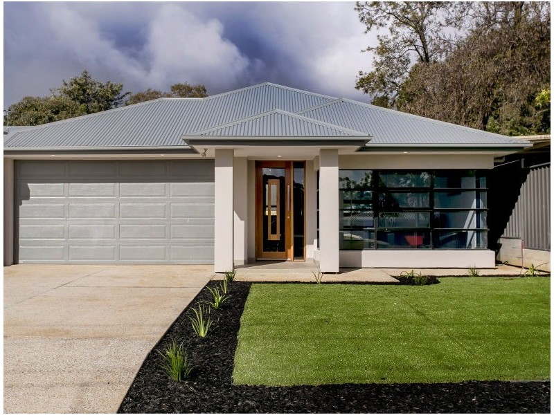 4b York Drive, Flagstaff Hill SA 5159