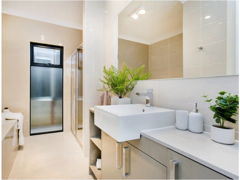 4b York Drive, Flagstaff Hill SA 5159