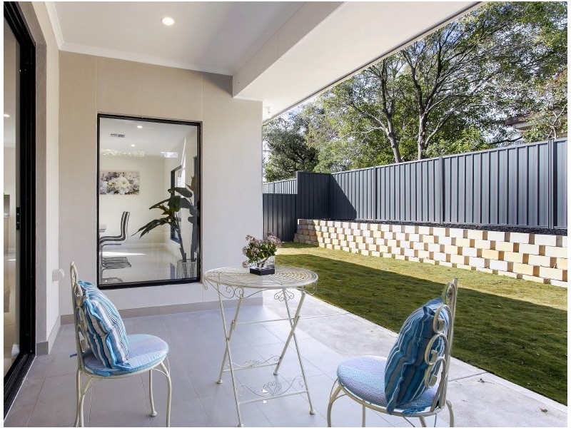 4b York Drive, Flagstaff Hill SA 5159