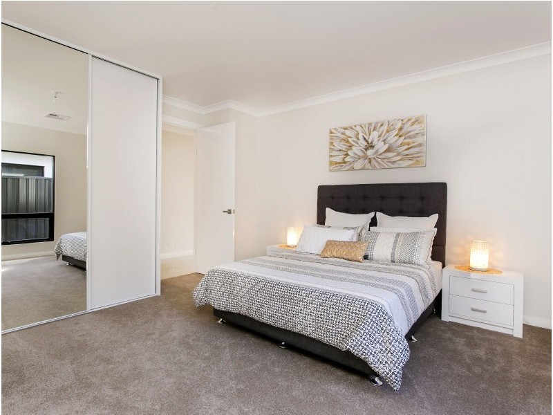 4b York Drive, Flagstaff Hill SA 5159