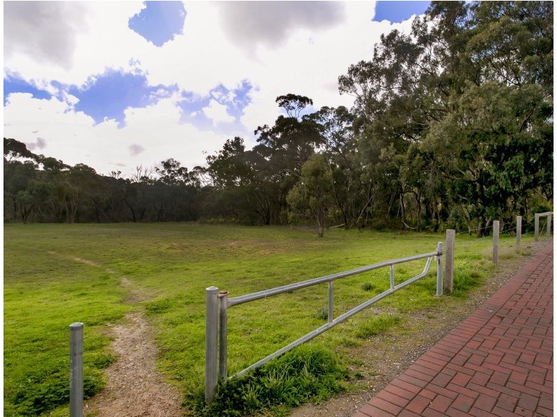 4b York Drive, Flagstaff Hill SA 5159