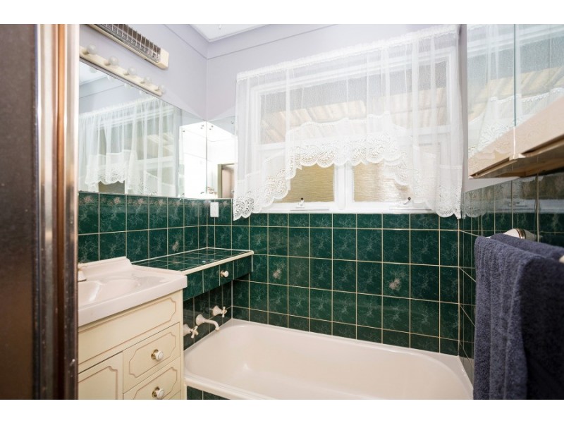 35 Burns Court, Morphett Vale SA 5162