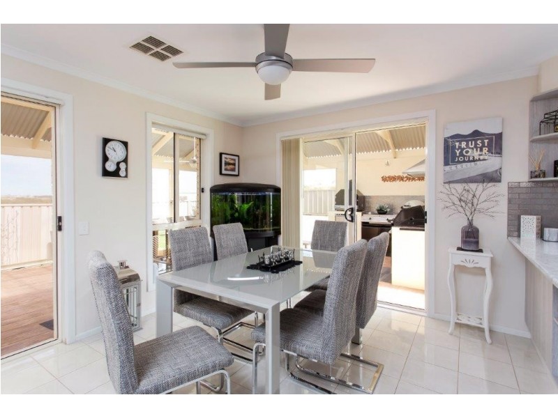 83 Serafino Drive, Noarlunga Downs SA 5168